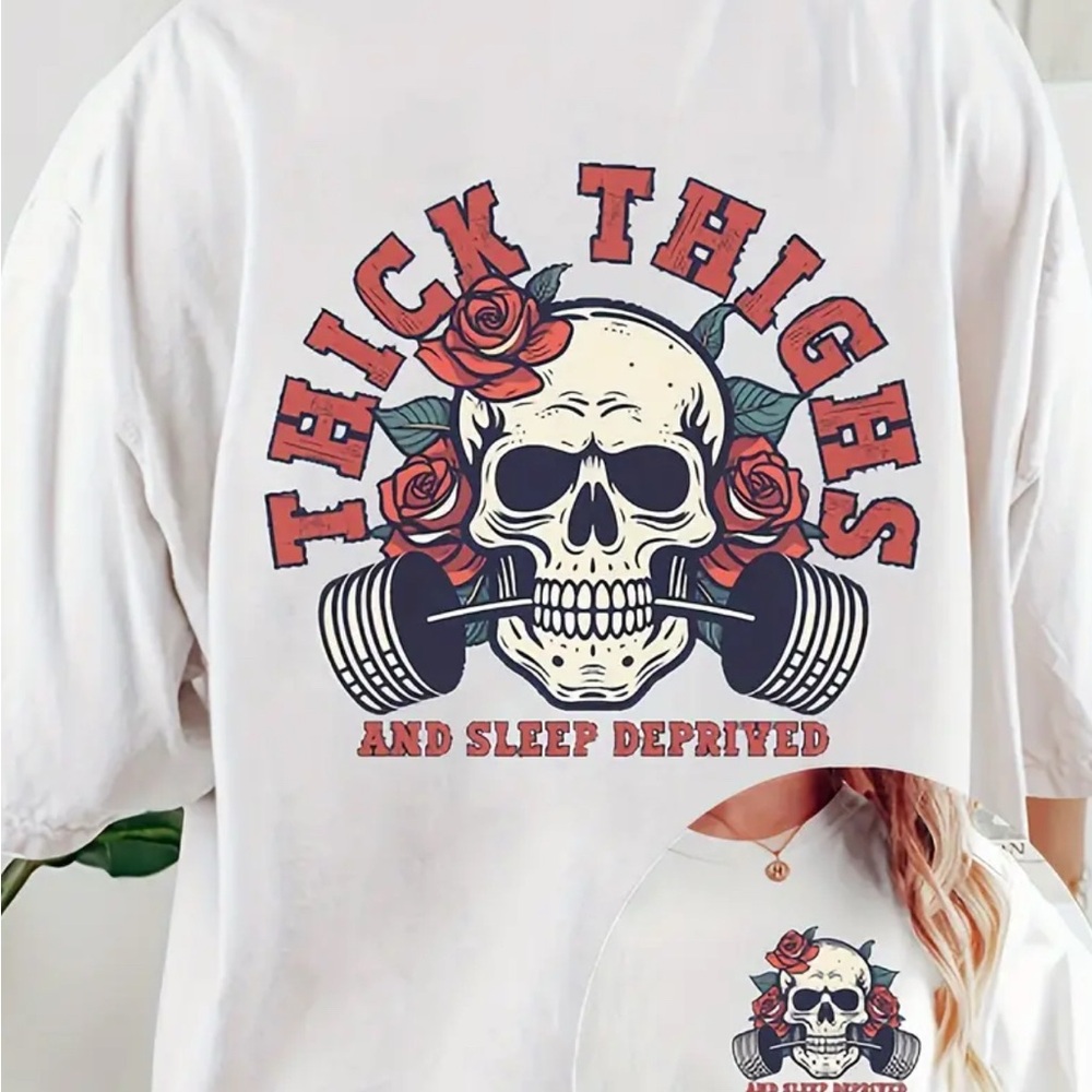 Graphic Tee with Skull and Roses🍁